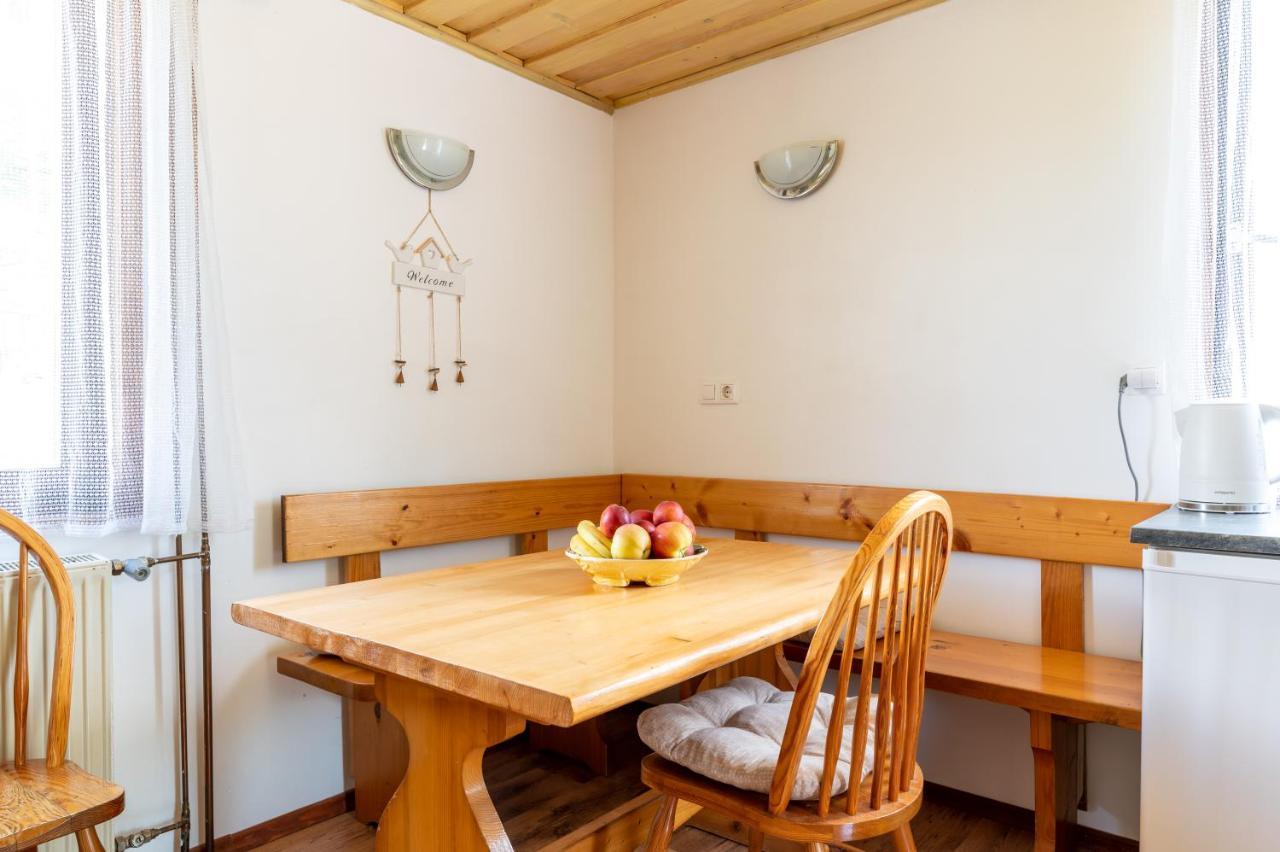 Glamping Laze Chalet
