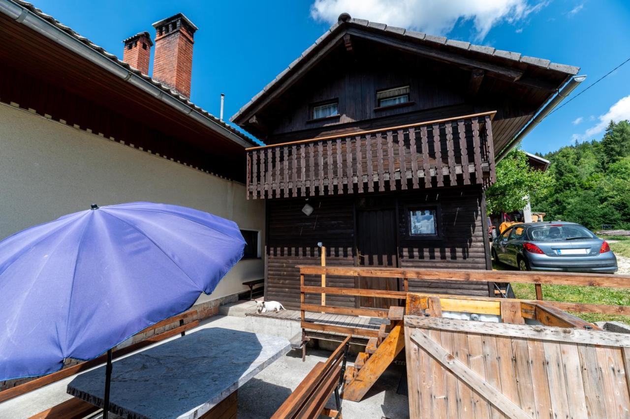 Chalet Glamping Laze