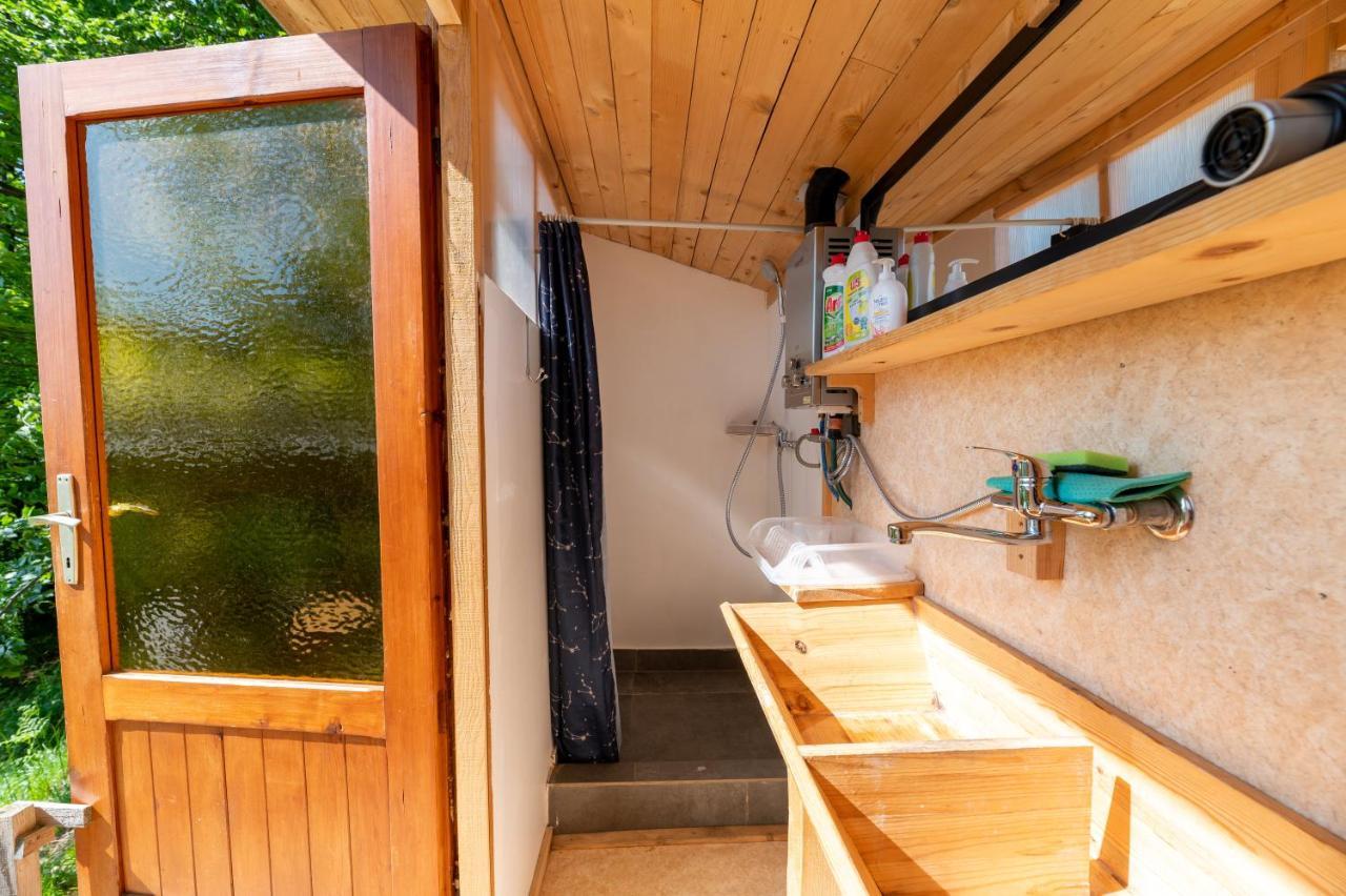 Glamping Laze Chalet