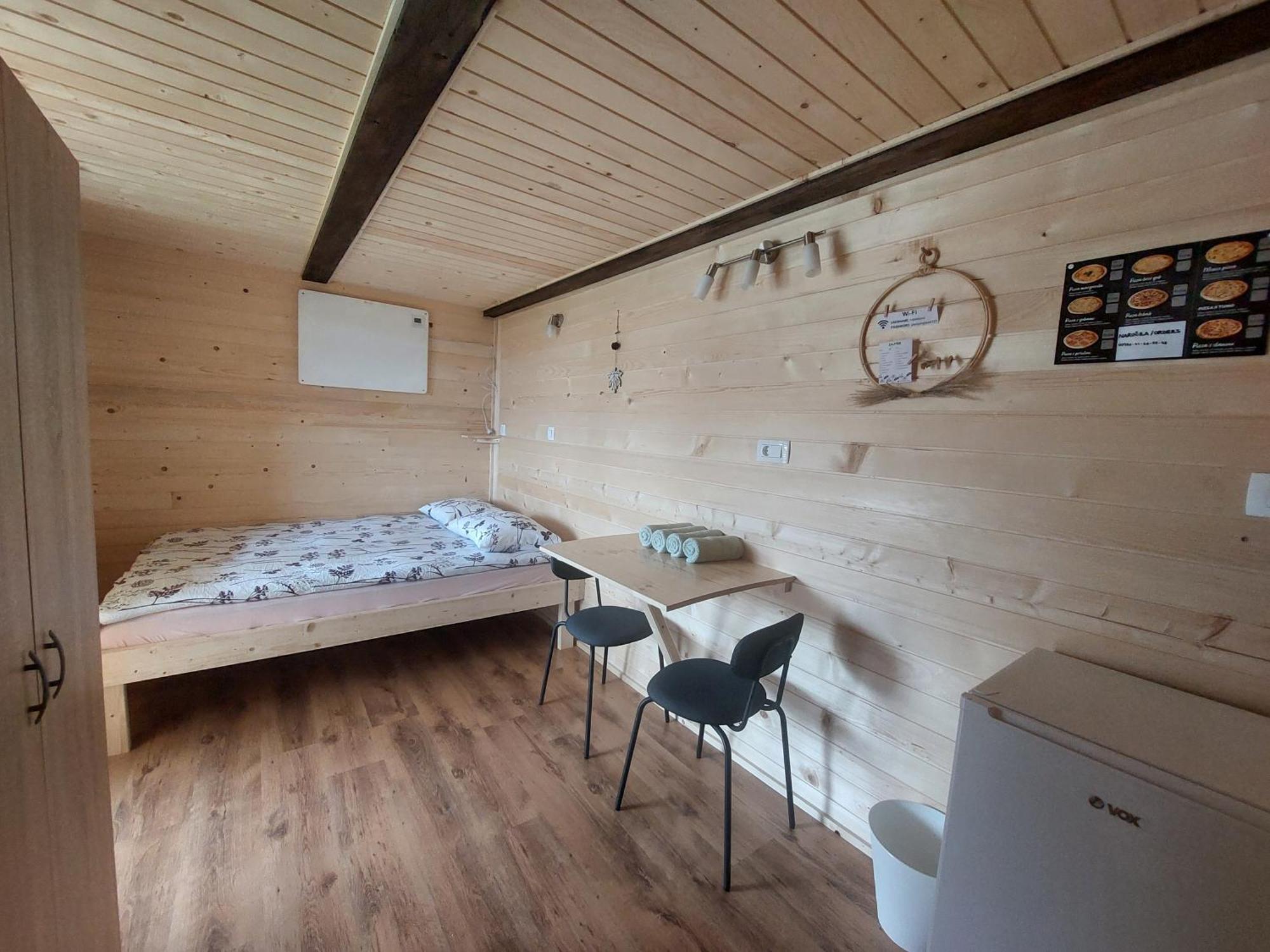 Glamping Laze Chalet